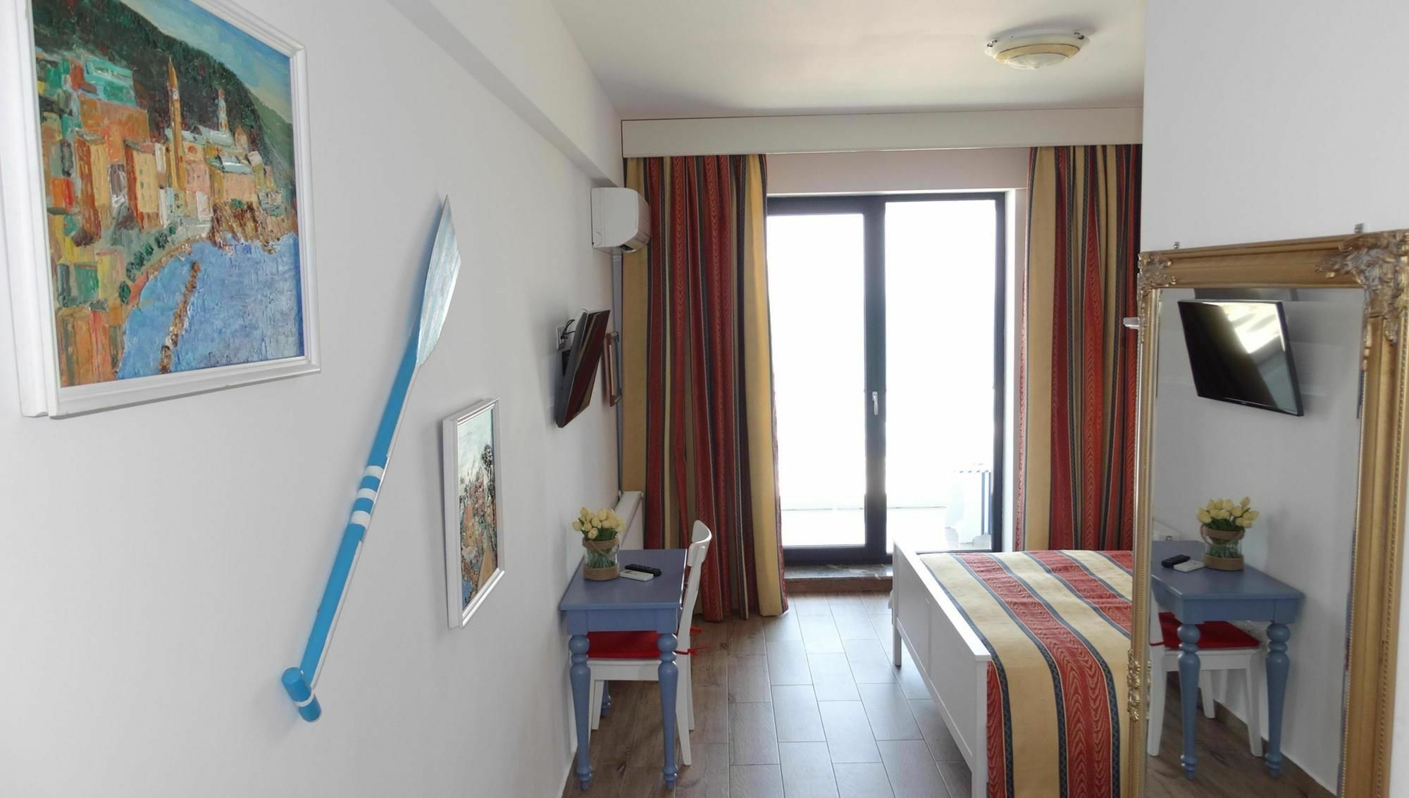 Bluemarina Apartamente مامايا المظهر الخارجي الصورة